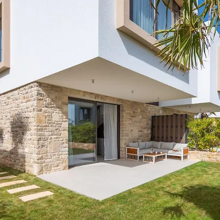 Holiday Palms-9 By Interhome *