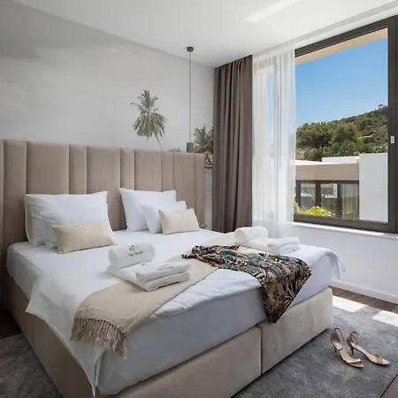 Holiday Palms-9 By Interhome Tkon